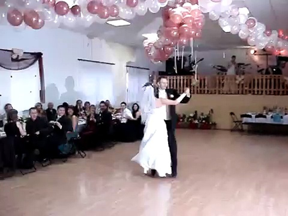 Pierwszy taniec Agi i Arka - czerwone gitary