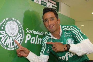 Barrios comenta escolha da camisa 10 e concorrência no ataque