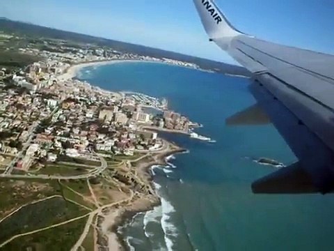 Ryanair takeoff from Palma de Mallorca PMI to Weeze airport NRN