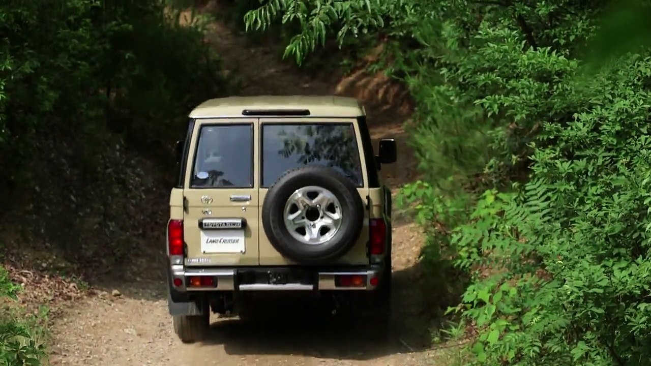 Land Cruiser 70: Japan Re-release