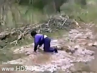 Boy_Fall_Down_In_Dirt