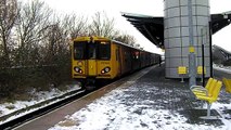 (HD) A snowy day at Sandhills Station 19/01/2013