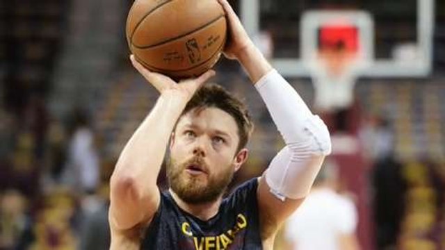 NBA rumors with Garion Thorne: Dellavedova contract talks