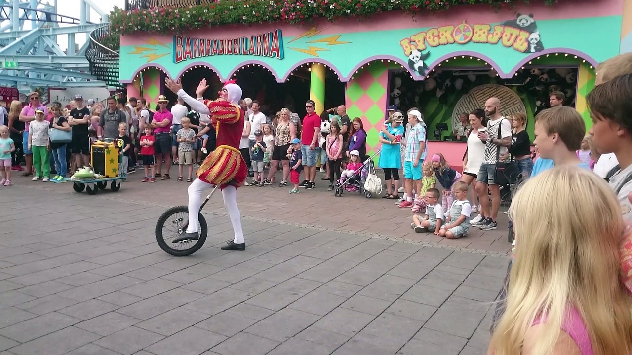 Thiago Campello Clown Juggler Grona Lund 2015!