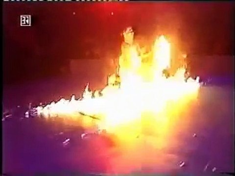 Fireknife - Lisiate Tovo - Hawaii - Cirque du Soleil - Alegria