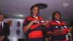 Em parceria com a Marinha, Flamengo apresenta time de futebol feminino