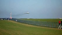 Polish Air Force Tupolev 154 landing in Prague two days before its crash in Smolensk