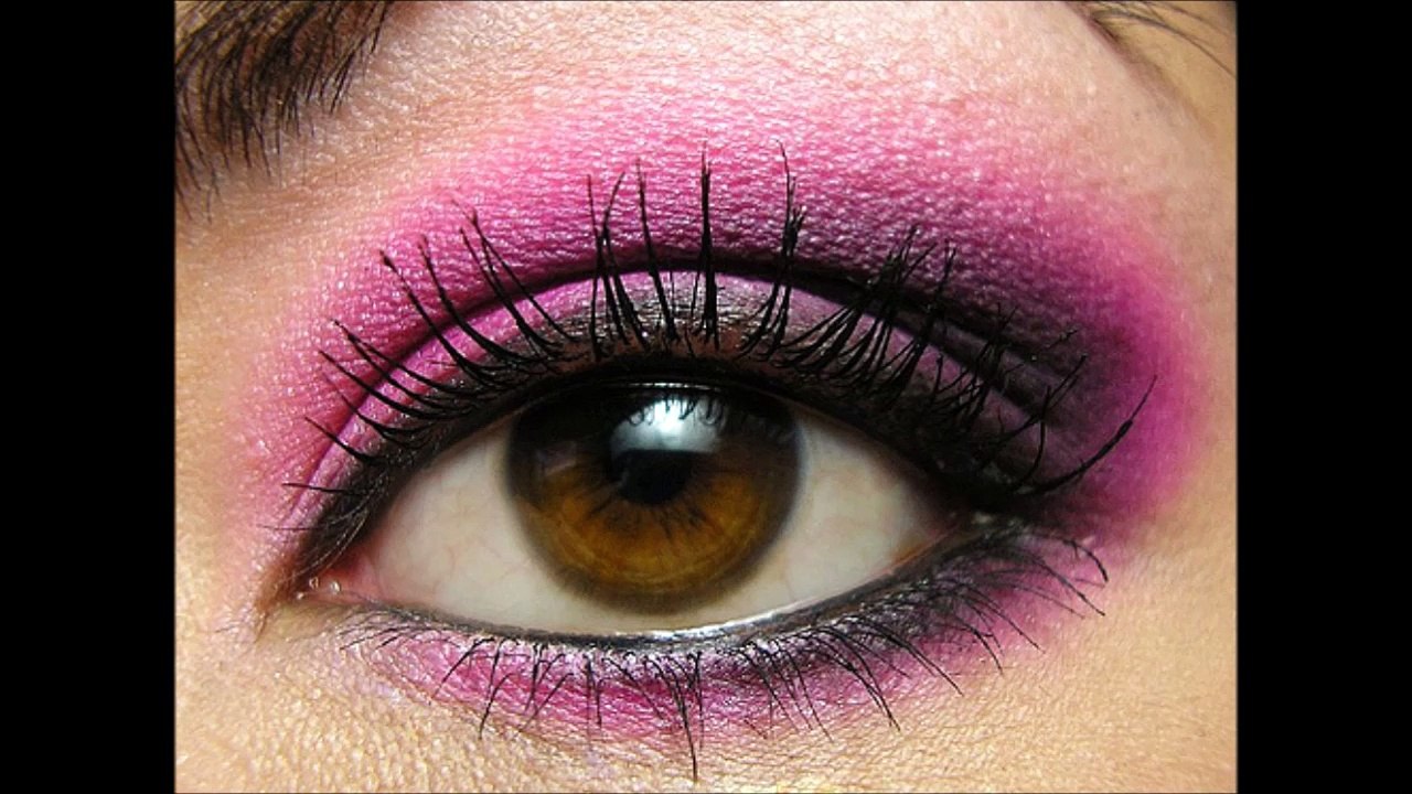 Eye Makeup - Smokey