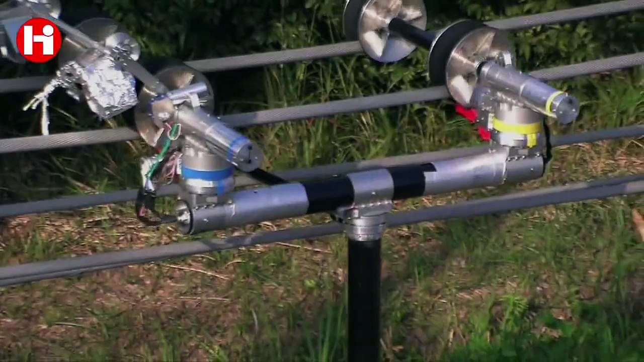 Expliner - Robot for Very High Power Lines Inspection
