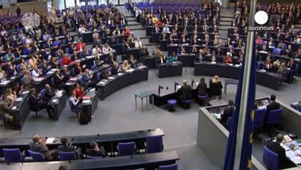 Merkel urges German parliament to back Greece bailout talks