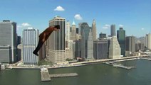 Meilleur façon de survoler New York : en faisant du Headbanging - WTF