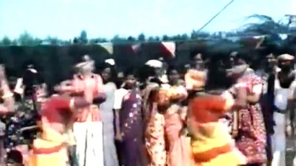 Vathiyar Namma Pakkam - Rajesh, Saritha, Suresh, Sasikala - Kolusu - Tamil Classic Song