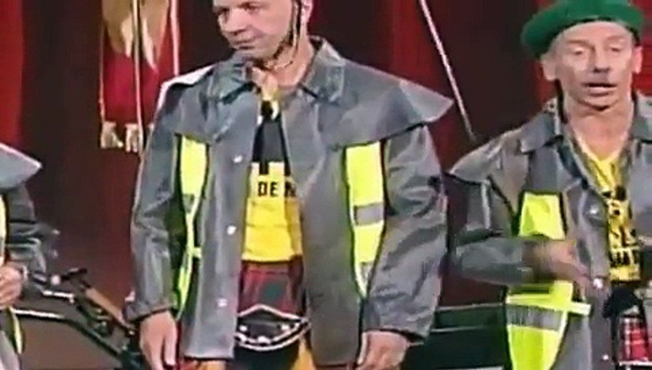Aldo  Giovanni e Giacomo e le ronde