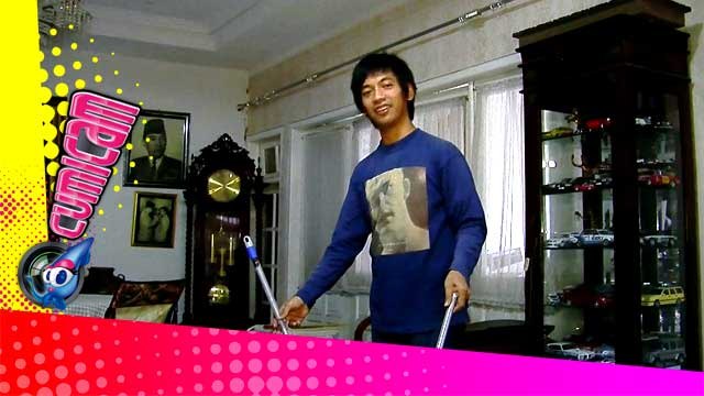 Ditinggal Pembantu, Rian d'Masiv Bersih-bersih Sendiri - Cumicam 17 Juli 2015