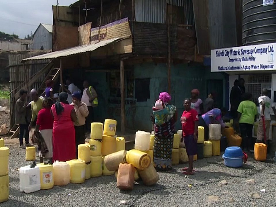 Kenya: dans les bidonvilles, des distributeurs pour accéder à l'eau potable