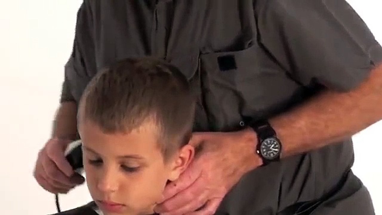 How to cut a childs hair with Clippers.  Tutorial by expert hairdresser Ken Graham