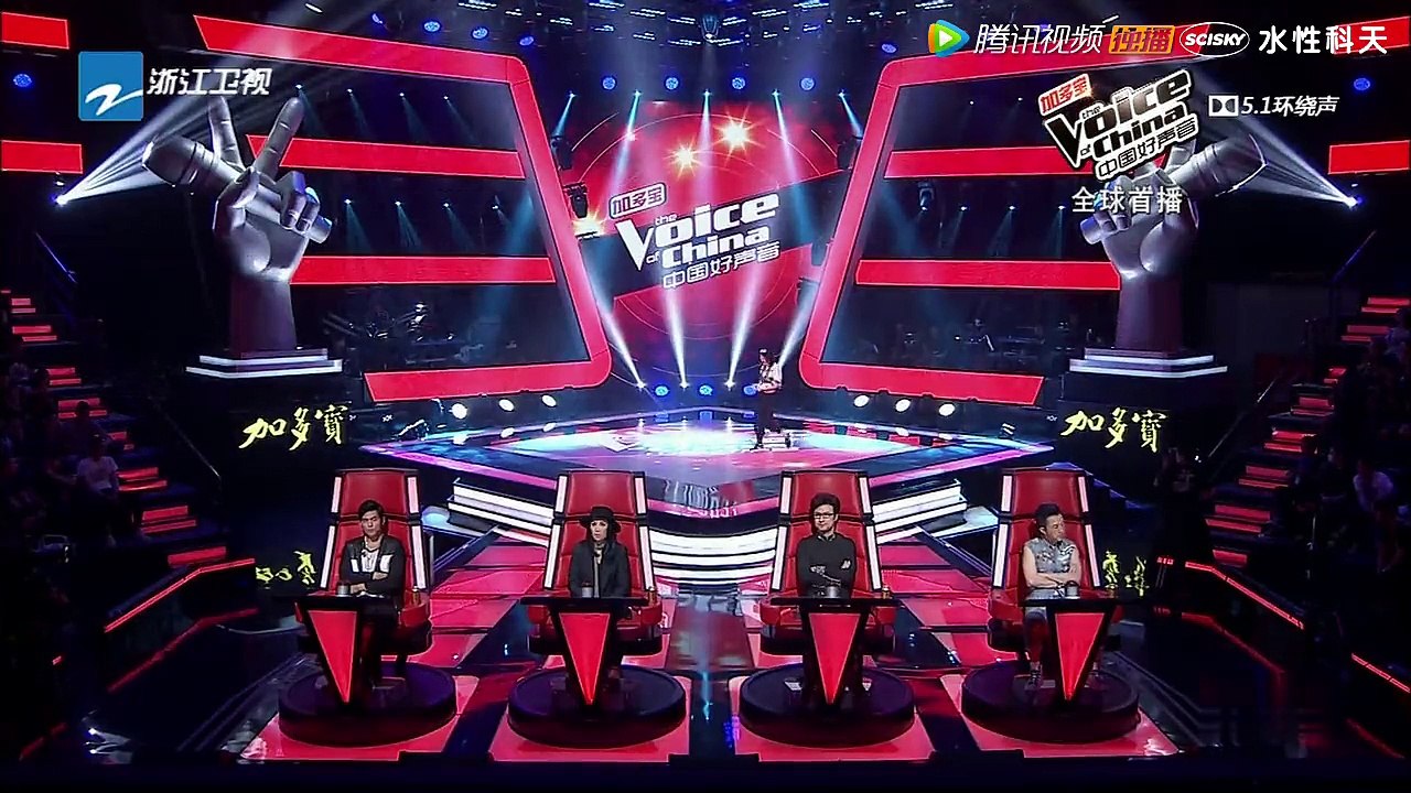 中国好声音第四季第一期片花：“嘻哈女汉子”改编《双截棍》 周董为抢人“背叛”那英