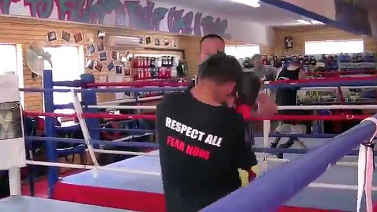 MUAY THAI SPARRING PROGRAM - PHOENIX GYM CANBERRA