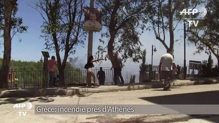 Grèce: incendie de forêt près d'Athènes