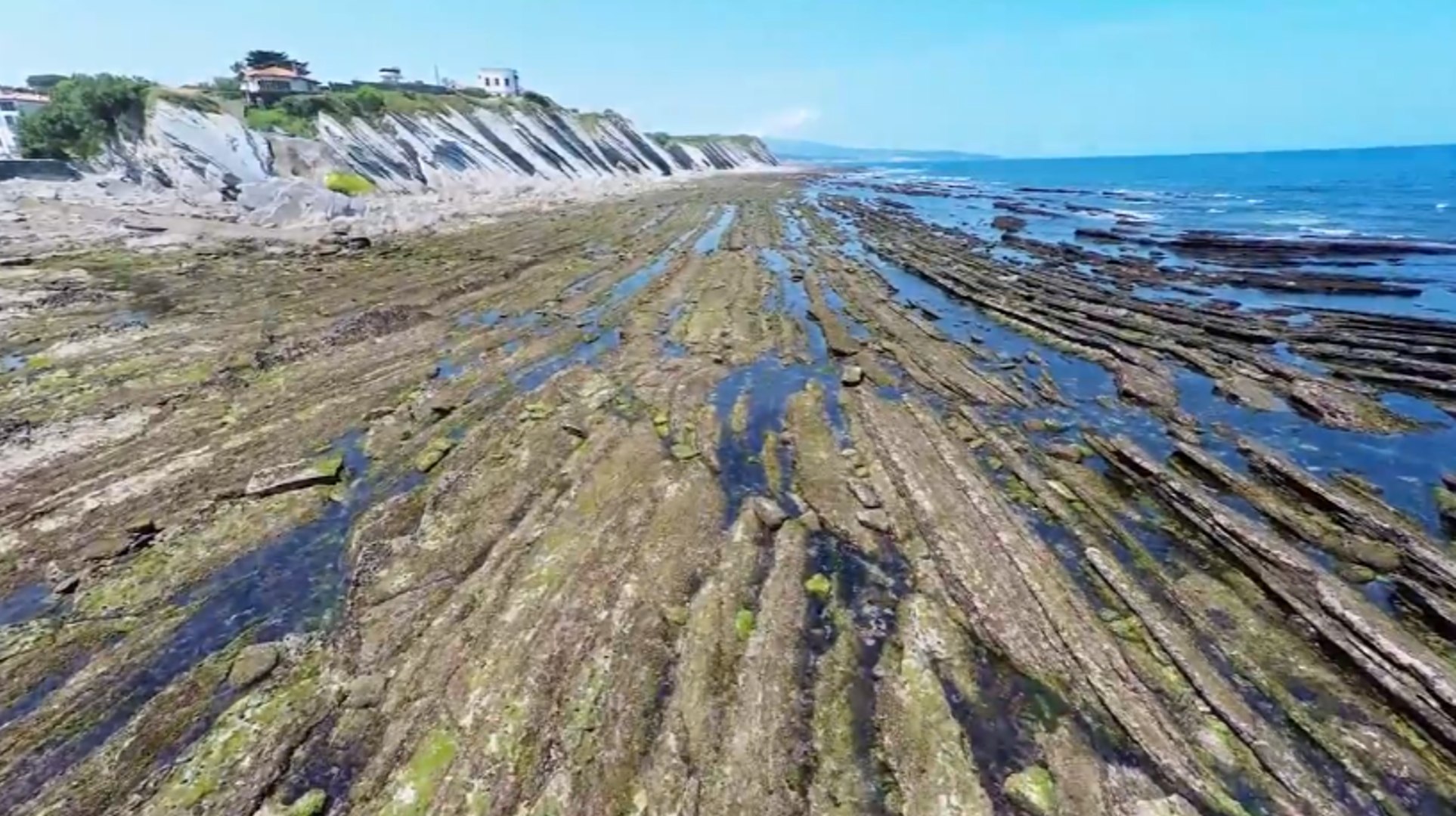 5 minutes époustouflantes du Pays Basque vu d'un drone - Vidéo Dailymotion