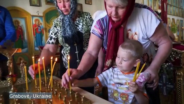 Crash en Ukraine : les séparatistes commémorent les victimes, et accusent toujours Kiev