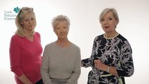 Con 67 años realiza tutoriales de maquillaje para mujeres de la tercera edad