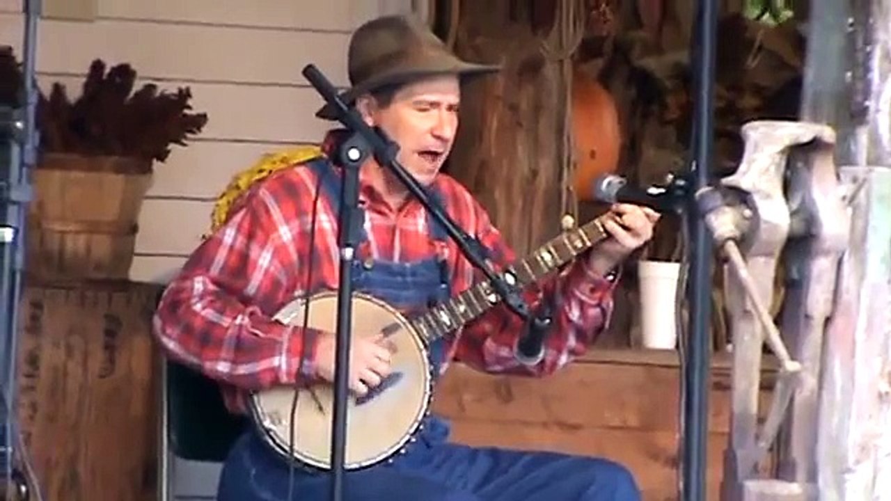 Leroy Troy "New River Train" and banjo tricks!!