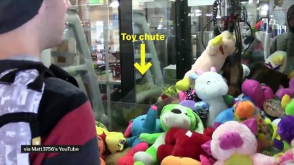 It's not you. Claw machines are rigged.