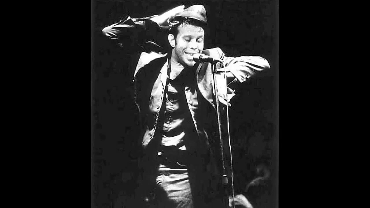 Tom Waits (Closing Time cover) Martha