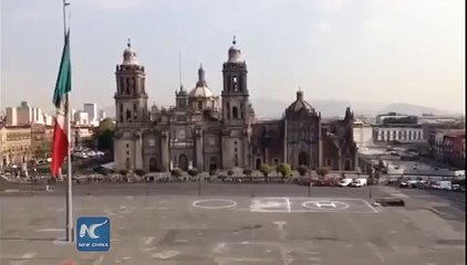 James Bond chases “Spectre” in Mexico City
