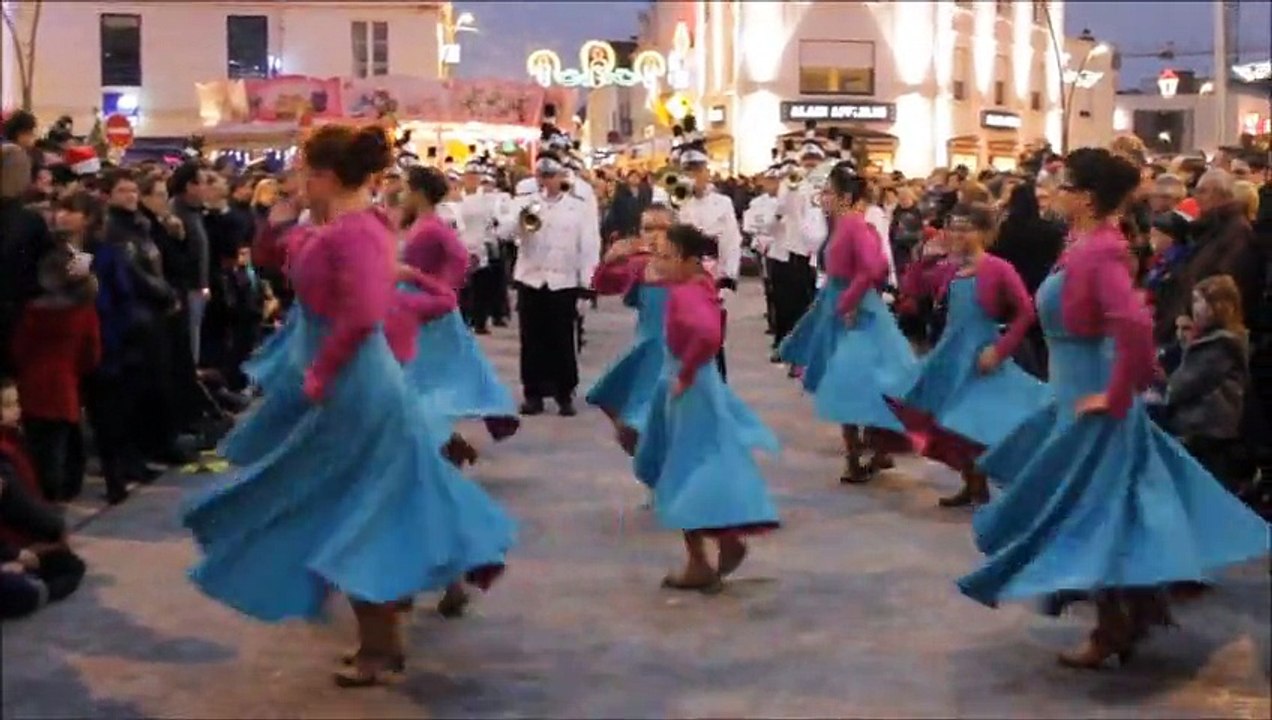 Parade de Noël à challans le 21 décembre 2014