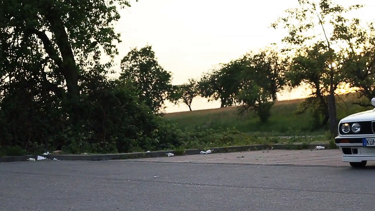 BMW E30 and E36 (Canon EOS 550D)