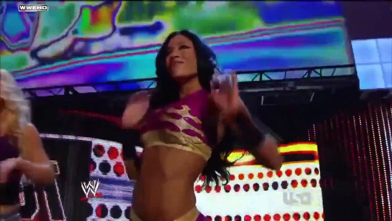 Melina w/ Jillian Hall vs. Maria w/ Santino Marrella