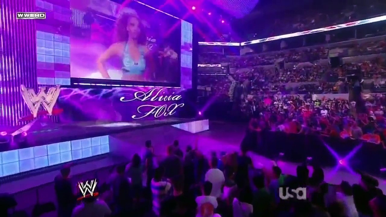 Gail Kim, Natalya & Eve Torres vs. Jillian Hall, Tamina & Alicia Fox