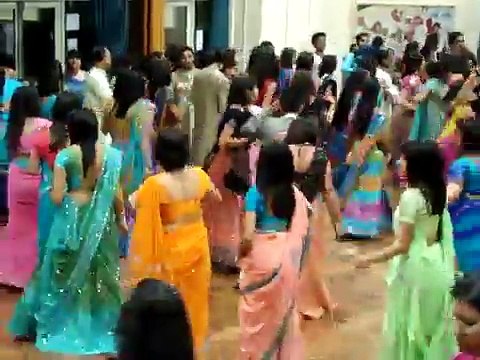 Ambe Maa Chalo Dhire Dhire - Gujarati Garba Navratri 20008
