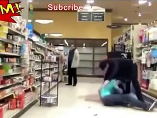 Télécharger la video: Pranks People Falling Fails 2015 Funny Videos! Pranks People Best Vines Compilation 2015