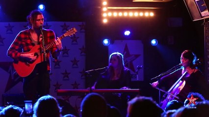 Magnifique surprise pour Hozier en concert pour Virgin Radio et le public ...