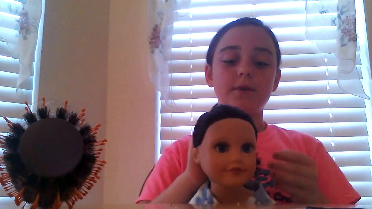 4 hairstyles on a doll