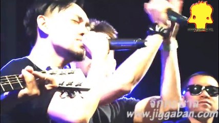 คอนเสิร์ต “Playground….X surround มากับฝน" กับ เซอร์ไพรซ์ขอแต่งงาน ของ เพลย์กราวน์