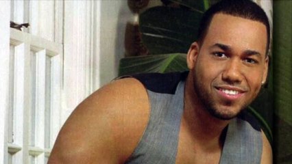 Martin de francisco Cantando como Romeo Santos