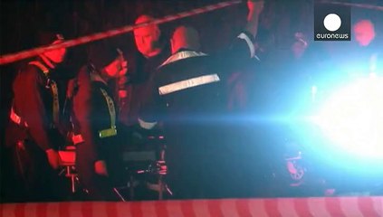 Güney Afrika'da banliyö trenleri çarpıştı