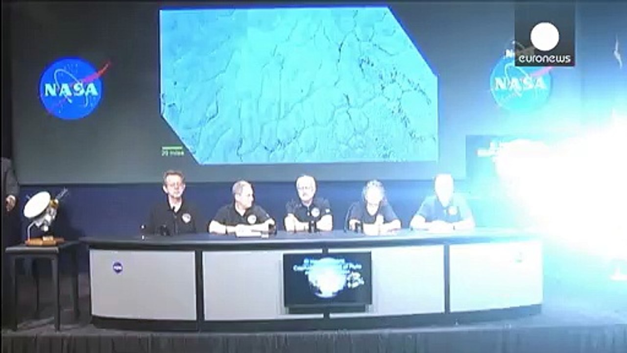 Video: Nasa-Sonde 'New Horizons' entdeckt riesige Eisfläche auf Pluto