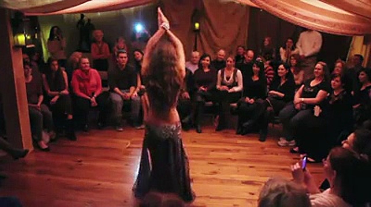 Outstanding Belly Dance Performance!