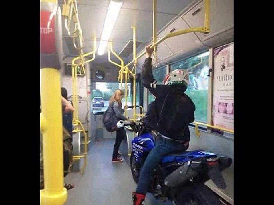 Unbelievably Weird People Spotted on Public Transit, People Of Transit