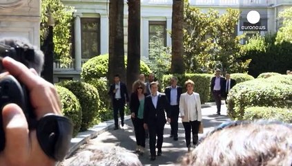 Grecia. giura la nuova squadra del governo Tsipras