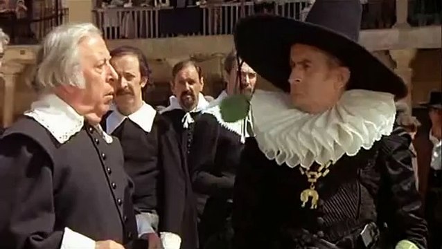 C'est normal, les riches c'est fait pour être très riches et pauvres très pauvres !