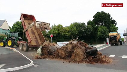 Pont L'Abbé. Action des agriculteurs