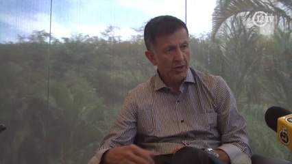 Osorio fala sobre infância e dificuldades vividas para se tornar treinador