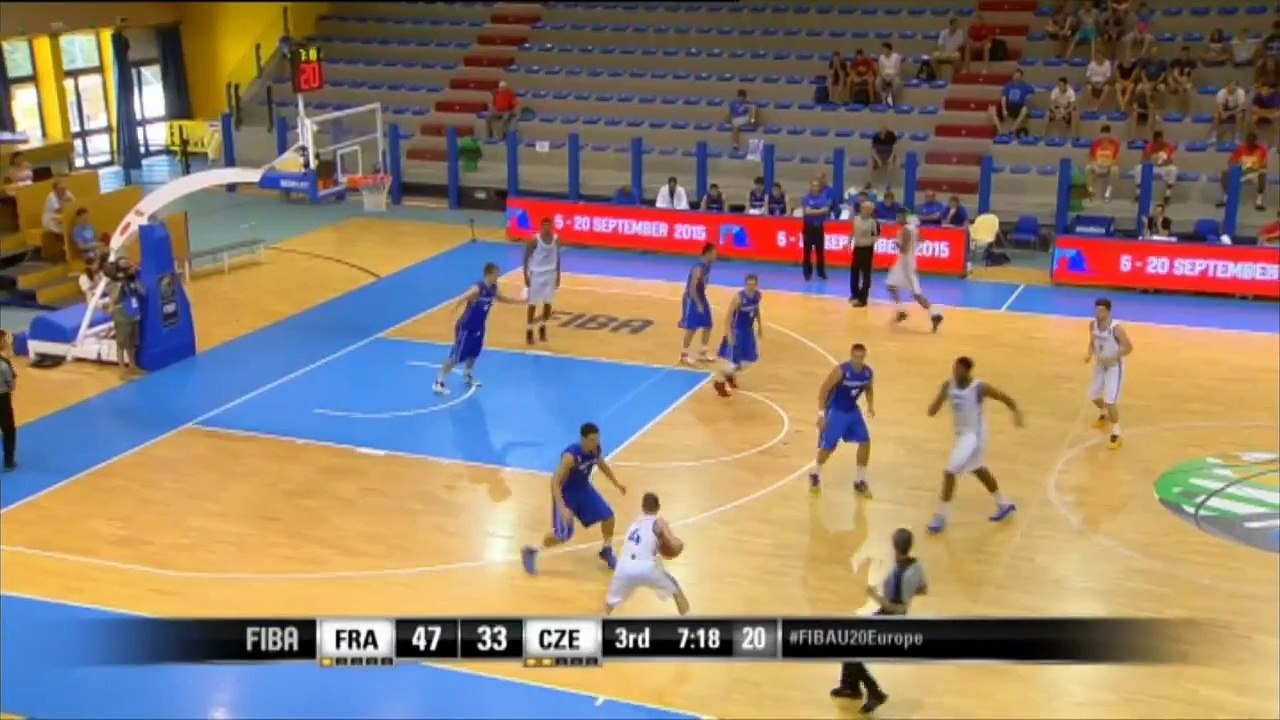 P. Cornelie Goes up for the Alley-Oop - U20 European Championship 2015