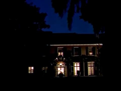 Berger Queen Productions and Laurence Mark Productions/Columbia Tristar Domestic TV/Walt Disney TV/Buena Vista TV/Buena Vista International (2001)